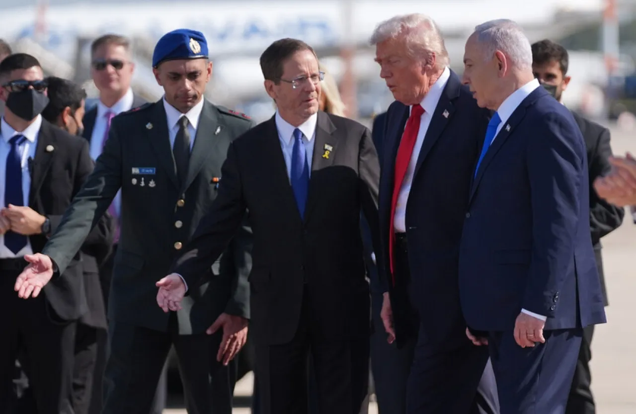 ترمب: الرئيس الإسرائيلي شخص ضعيف وعديم الفائدة 