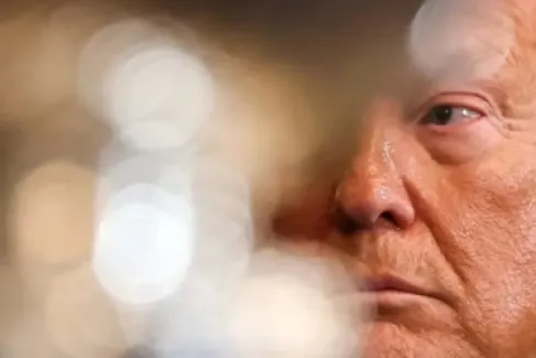 ترمب يهدد إيران بقوة عسكرية غير مسبوقة إذا ردّت