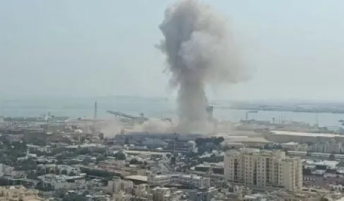 شظايا إيرانية تتسبب بقطع الكهرباء عن مناطق بالكويت