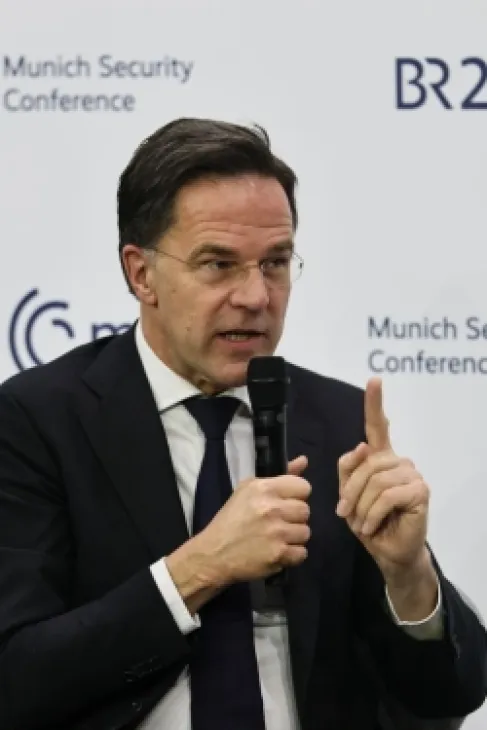 الناتو: لا خطط أبدا للمشاركة في الصراع مع إيران