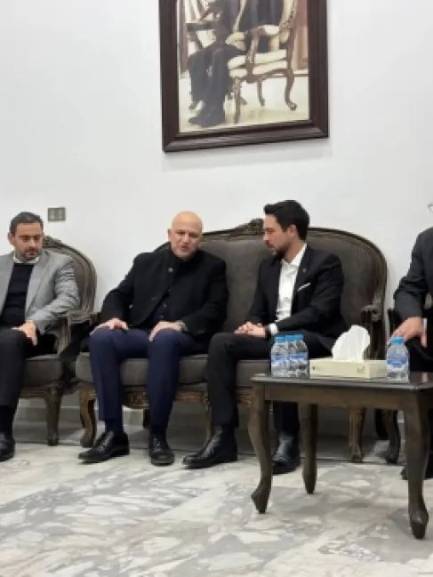 ولي العهد يعزي الغرايبة بوفاة نجله