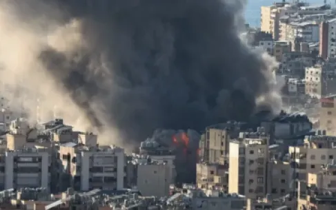 إسرائيل تضرب ضاحية بيروت.. وحزب الله يطلق المسيرات