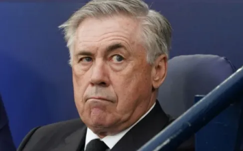 سكولز يطالب أنشيلوتي بتدريب مانشستر يونايتد