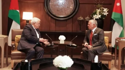 الملك وعباس يؤكدان  ضرورة خفض التصعيد الإقليمي