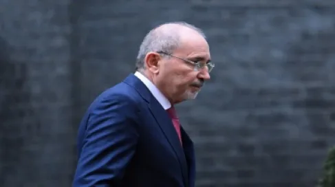 الصفدي لعدد من نظرائه: لا يجب نسيان الكارثة الإنسانية بغزة والإجراءات الإسرائيلية اللاشرعية في الضفة