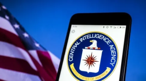 واشنطن بوست: هجوم بطائرتين مسيرتين يستهدف مقر الـCIA داخل السفارة الأمريكية في الرياض