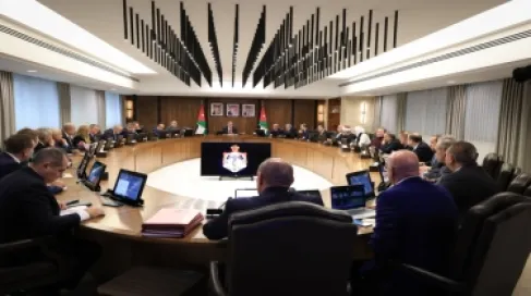 الحكومة تسدد متأخرات مستحقة لصالح مستودعات شركات الأدوية على وزارة الصحة