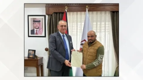 Minister of Environment Honors National Worker