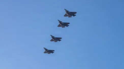 About 100,000 People Fled Tehran in the First Two Days of the War Beginning