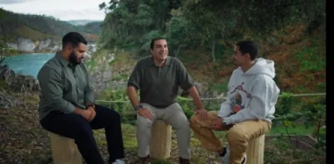 عمرو خالد: آيات تحصين النفس من وساوس الشيطان والتساؤلات الكبري في الحياة - فيديو