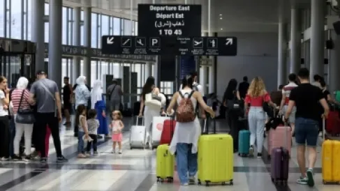 لبنان يقرر إعادة فرض التأشيرة على الإيرانيين الراغبين بدخول البلاد