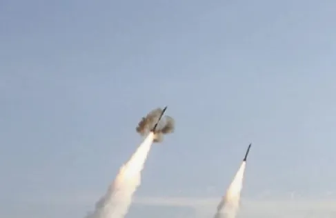 اميركا تخلي سفارتها في الكويت