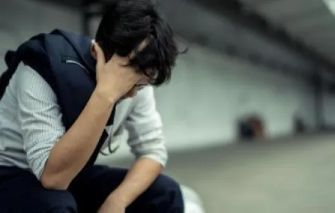 7 أطعمة شائعة تستنزف طاقتك بسرعة