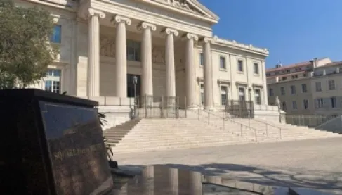 محكمة فرنسية تعترف بالسرطان كمرض مهني للعمال الليليين