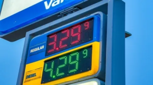 ارتفاع أسعار البنزين في الولايات المتحدة بنسبة تقارب 14% خلال أسبوع