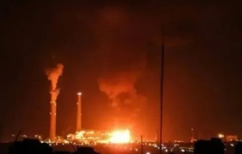 إيران تعلن استهداف مصفاة حيفا النفطية