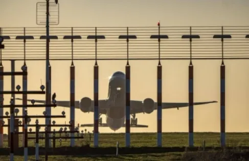 عملية (لبؤات الخليج).. إجلاء إسرائيليين من الإمارات وسط التصعيد الإيراني