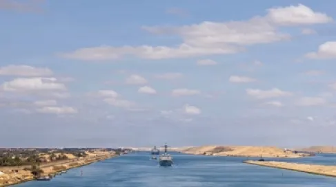 فقدان 3 بحارة إندونيسيين في غرق سفينة قاطرة إماراتية في مضيق هرمز