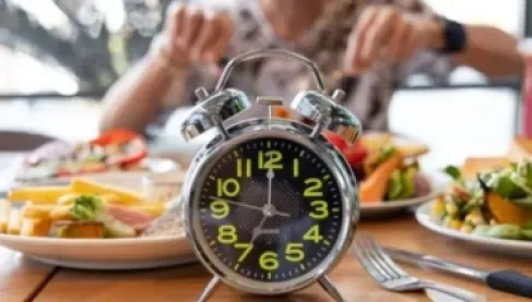 إفطار رمضان الذكي.. كيف تحمي أمعاءك حتى نهاية الشهر