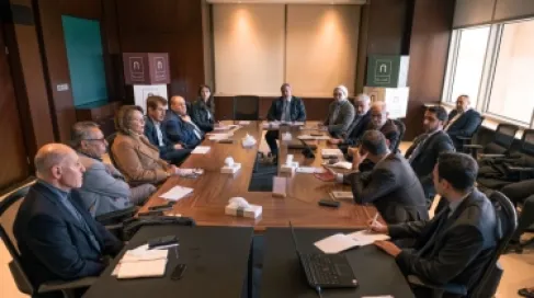 جلسة حوارية بشأن مشروع مدينة عمرة تناقش قطاعات المياه والطاقة والبيئة