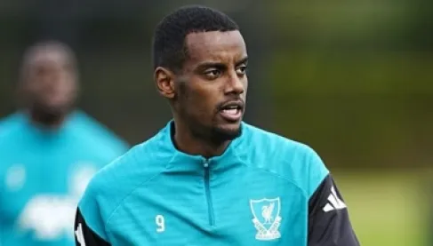 إيزاك يتصدر.. 10 نجوم تراجعت قيمتهم في الدوري الإنجليزي