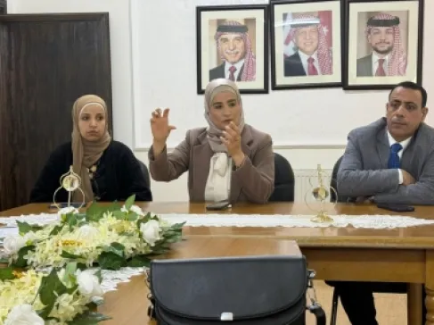 السواريس تلتقي متميزي جائزة الملكة رانيا في تربية سحاب