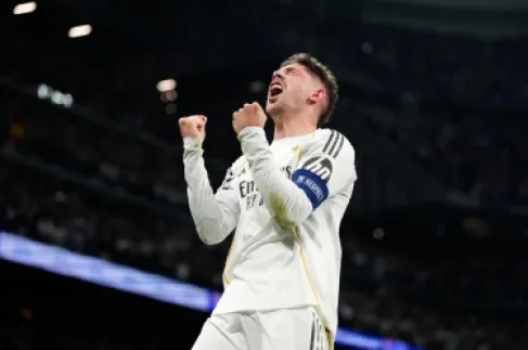 Super Valverde Leads Real to Sweep City