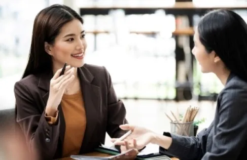 دراسة كورية: تصور الموظف لجاذبيته يؤثر على سلوكه في العمل