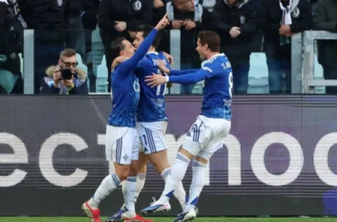 كومو أغنى نادٍ في إيطاليا بـ38.5 مليار يورو