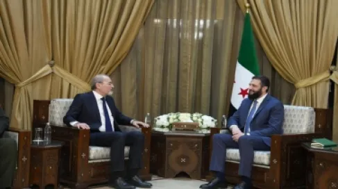 الصفدي: الأردن يقف مع الحكومة السورية ويعمل على تعزيز العلاقات الأخوية