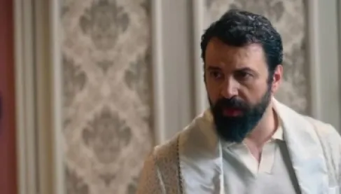 (مولانا) يثير جدلاً بمشهد نجاة جابر من تفجير هائل