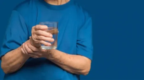 أعراض باركنسون تختلف بين الرجال والنساء.. إليك أبرز الفروقات