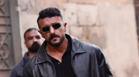 كيف ردّ أحمد العوضي على منتقدي (علي كلاي)؟