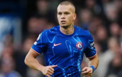 مستقبل غامض لنجم تشيلسي بين سائق أوبر وبطل أولمبي