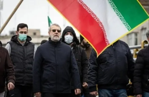 حماس و(أنصار الله الحوثية) تعزيان في لاريجاني