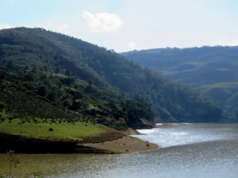 وزارة المياه تحذر من قرب فيضان سد الملك طلال