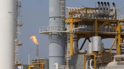 برميل النفط يتجاوز 110 دولارات بعد استهداف أكبر حقل غاز في العالم