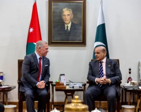 الملك يشدد على ضرورة وقف الاعتداءات الإيرانية والاحتكام للدبلوماسية