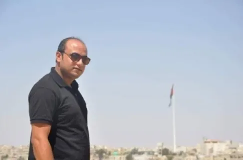 زوجة الشهيد المواجدة: آتاه غدراً.. والعظماء لا يقدرون عليهم إلا بالغدر