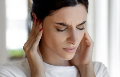 علاج رقمي يقلل الأثر النفسي لطنين الأذن