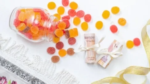 العيدية.. تقليد مصري عمره أكثر من 1000 عام