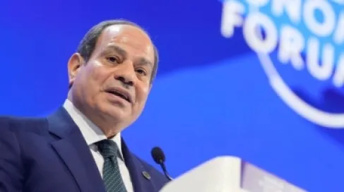 السيسي يصل إلى السعودية ضمن جولة خليجية