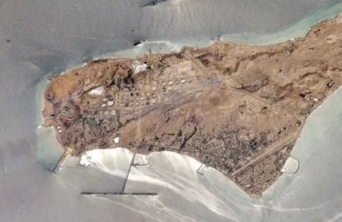 أمريكا: جميع الخيارات مطروحة على الطاولة للسيطرة على جزيرة خرج الإيرانية