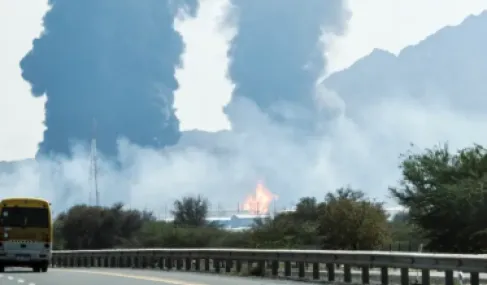 بـ 5000 صاروخ ومسيرة .. إيران تواصل هجماتها ضد دول الخليج