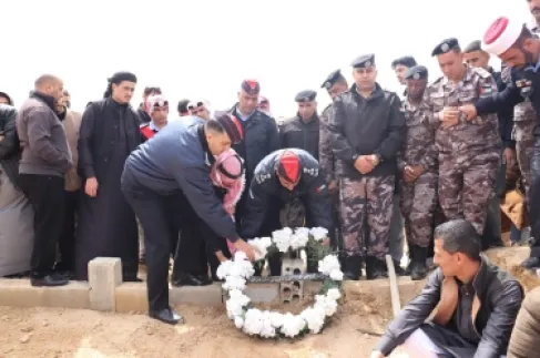 الأمن العام يُشارك بتشييع جثمان الرائد معاذ موسى النعيمات