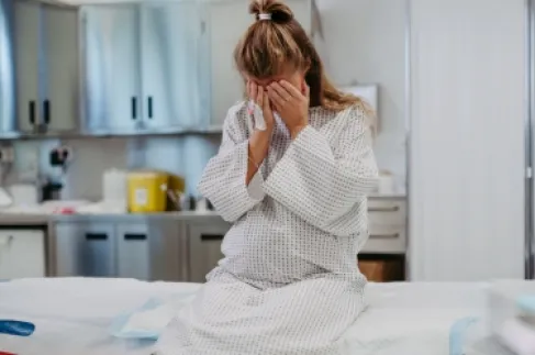 مستشفى أمريكي يلجأ للقضاء لإجراء قيصرية رغم رفض المريضة