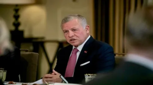 الملك يؤكد لرئيس الوزراء السلوفيني ضرورة الاحتكام للحوار والدبلوماسية لحل الصراع