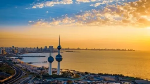 الجيش الكويتي يرصد 17 صاروخاً ويعلن سقوط شظايا دون أضرار