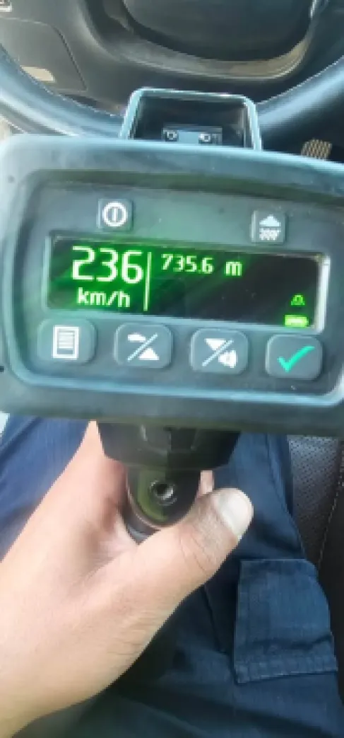 الأردن.. ضبط مركبة تسير بسرعة 236 كم/س على الطرق الخارجية