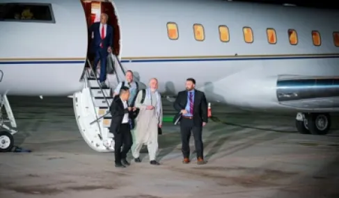 الإمارات تستضيف عملية الإفراج عن مواطن أميركي من أفغانستان